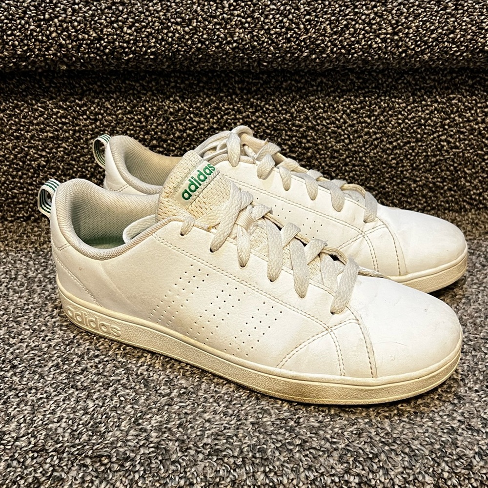 Adidas Sneakers